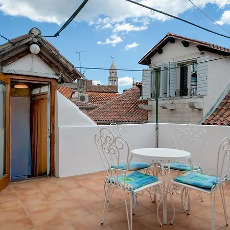 Old Town アパート